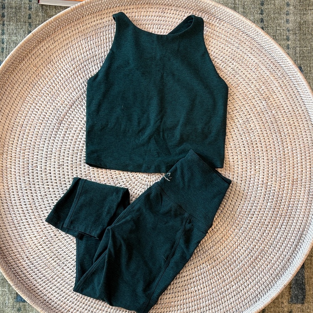 Beyond Yoga Dark Green Leggings Set